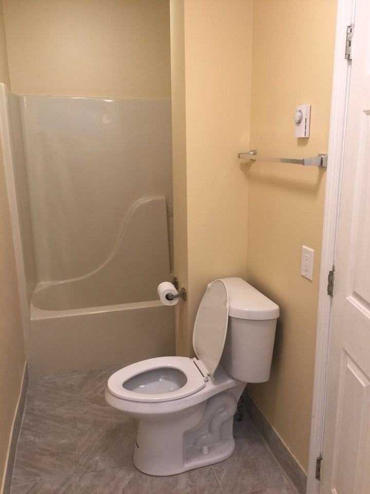 382 Green St #1 - Photo 6 of 9