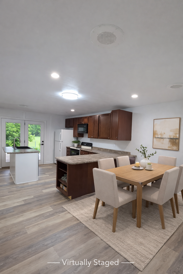 720 720 Moening St - Moening St 720 - Photo 6 of 19