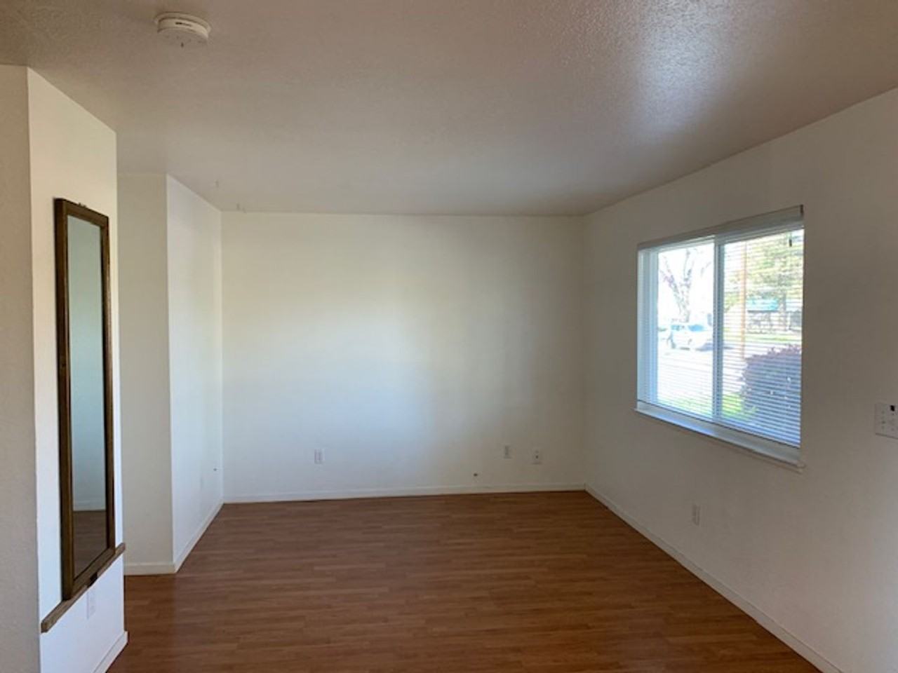 351 E 6th Ave #B - Photo 3 of 19