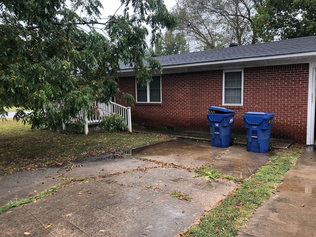 101 Audrey St - Photo 3 of 10