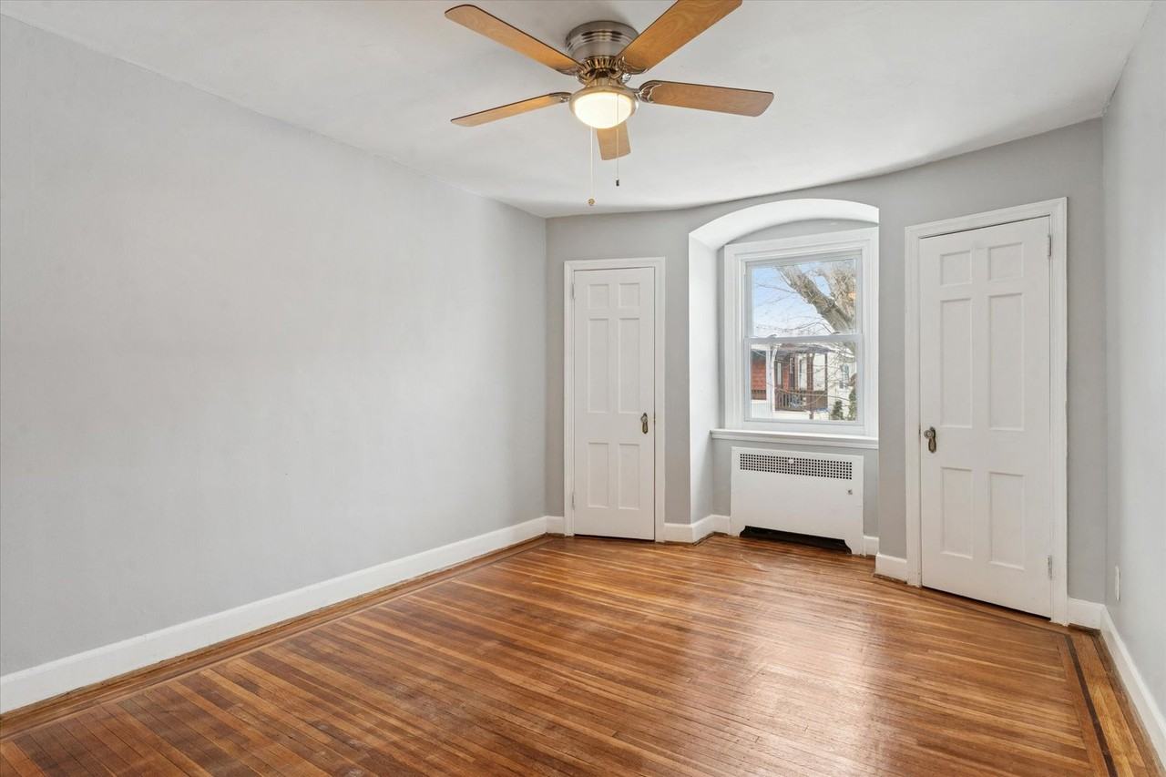 3007 N Van Buren St - Photo 3 of 16
