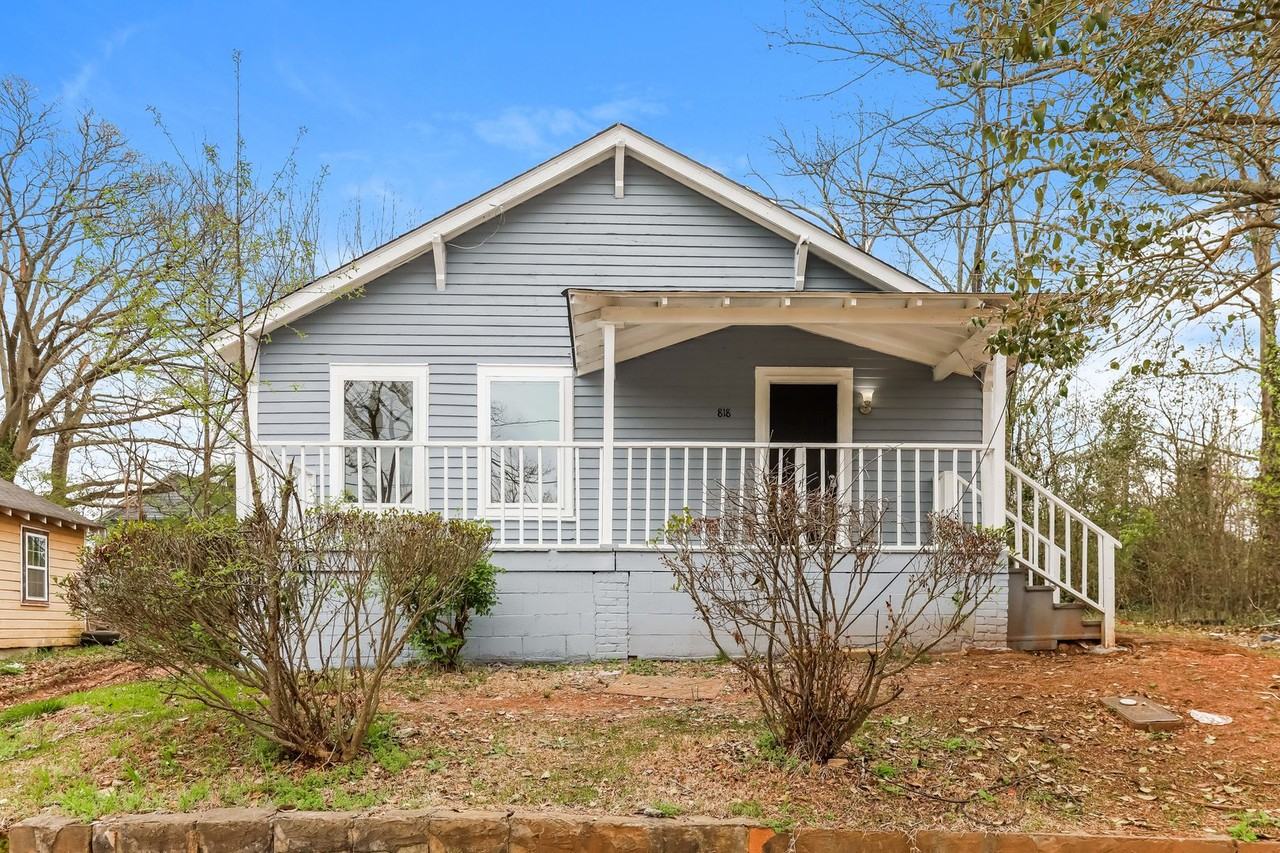 818 Williams St - Photo 3 of 16