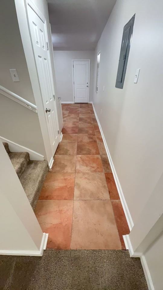 2147 Turner Ave - Photo 4 of 11