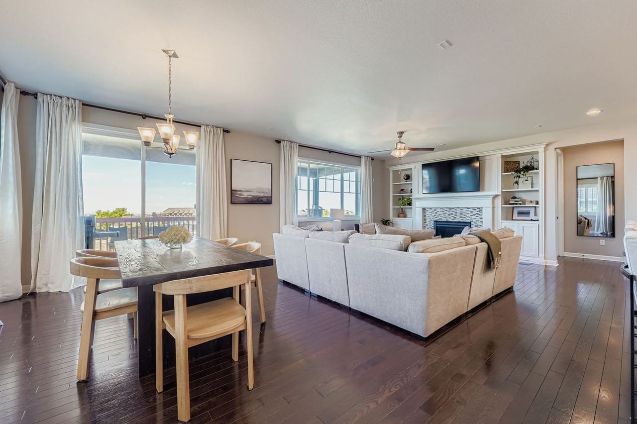 26745 E Canyon Ave - Photo 4 of 38