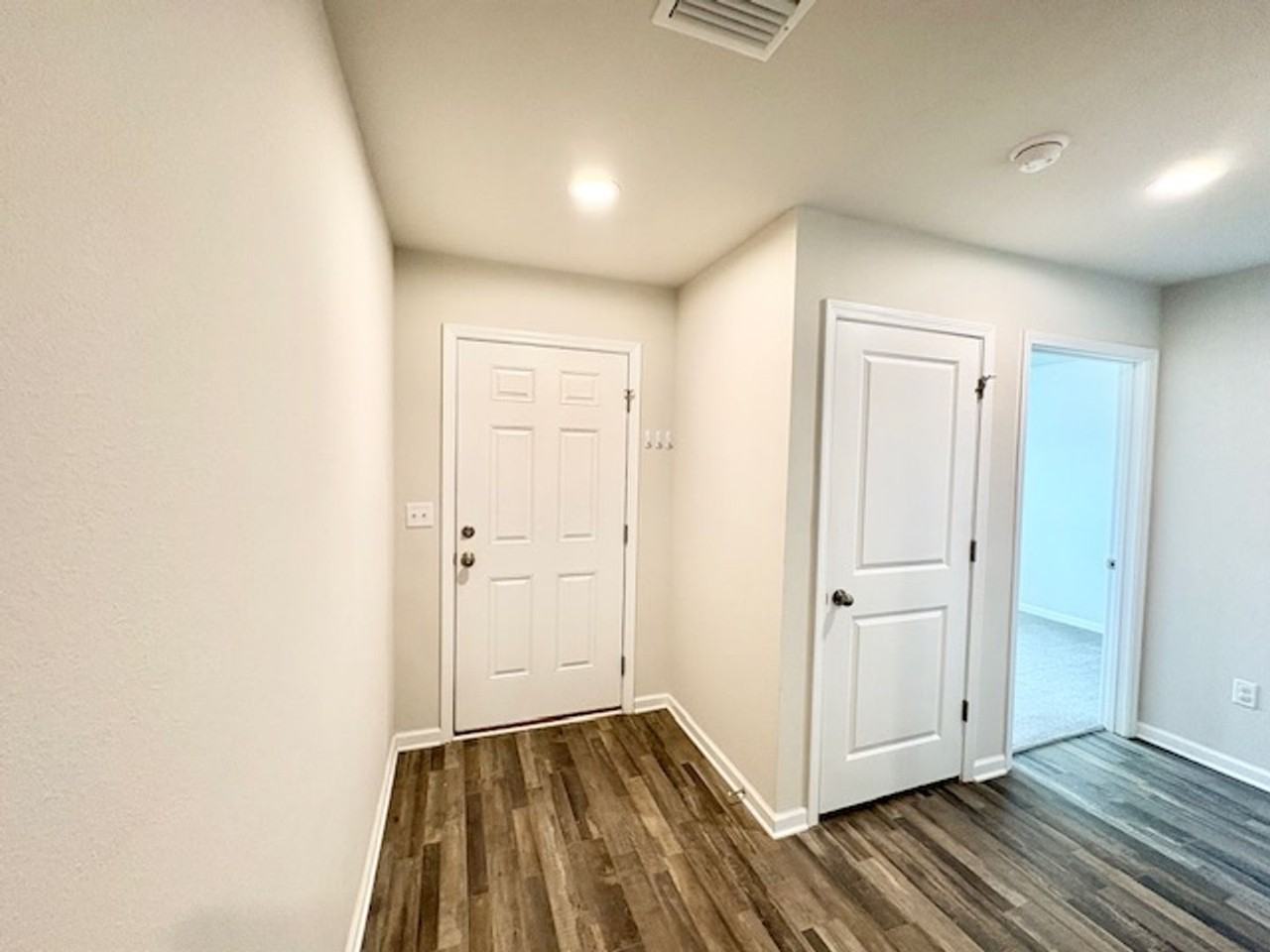 462 Whispering Creek Ave - Photo 5 of 43