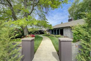 9160 Ne 19th St - Photo 1 of 1