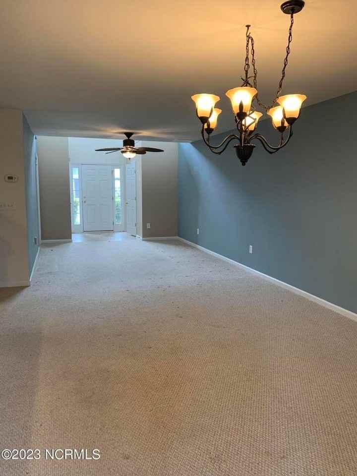 127 Cobblers Cir - Photo 6 of 24