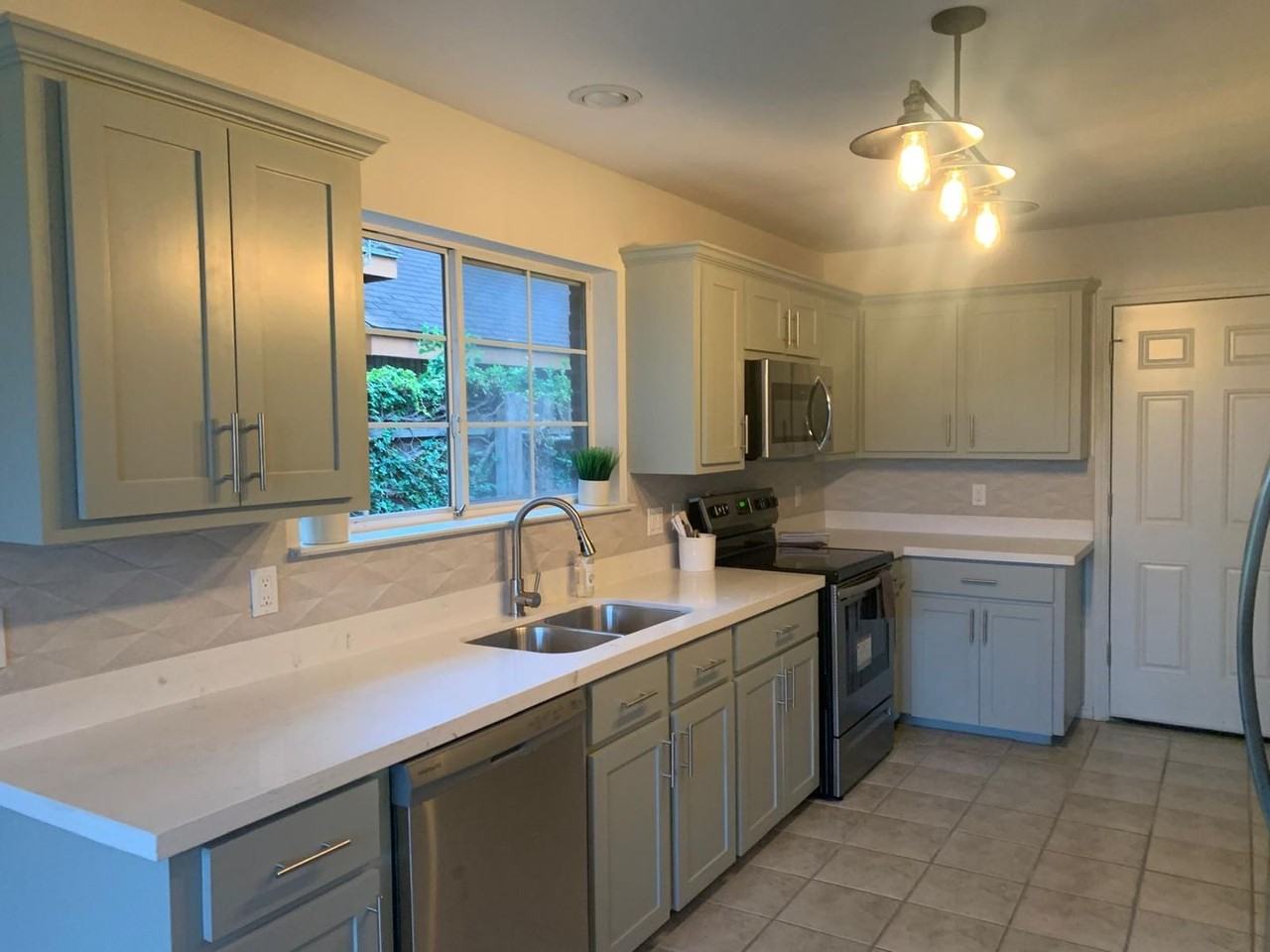 3412 Xenops Ave - Photo 2 of 13