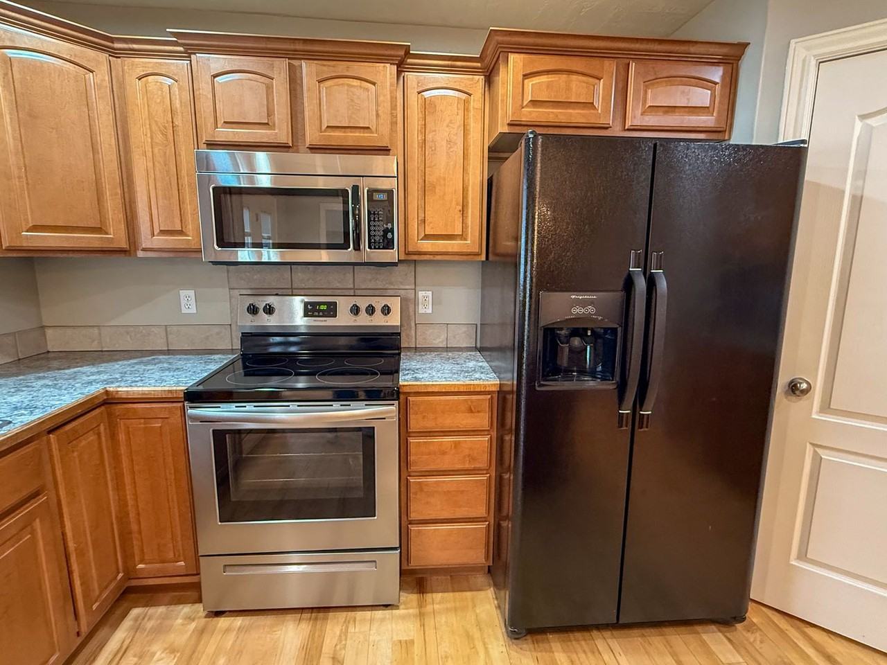 811 W Mountain Ash Loop - Photo 4 of 20