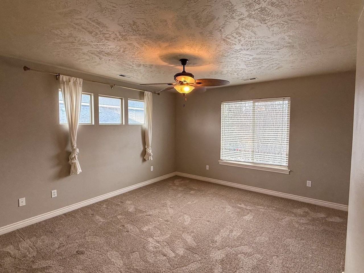 811 W Mountain Ash Loop - Photo 7 of 20