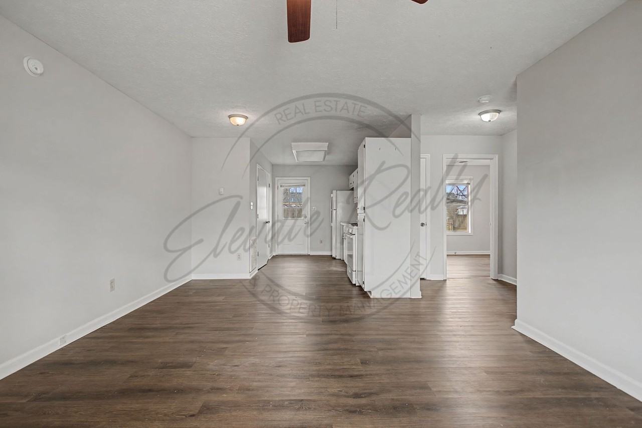 105 Cloverdale Dr #B - Photo 6 of 22