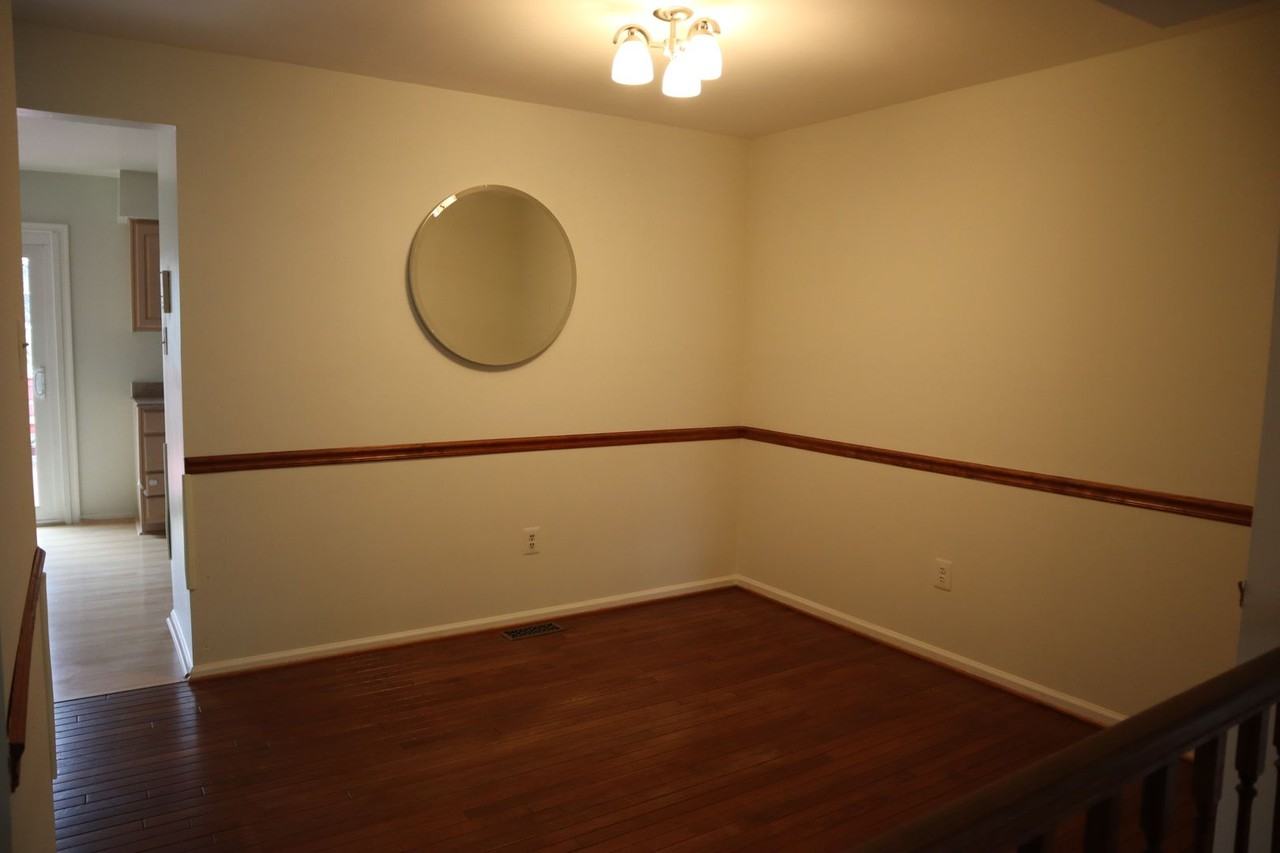 10640 Tuppence Ct - Photo 6 of 25