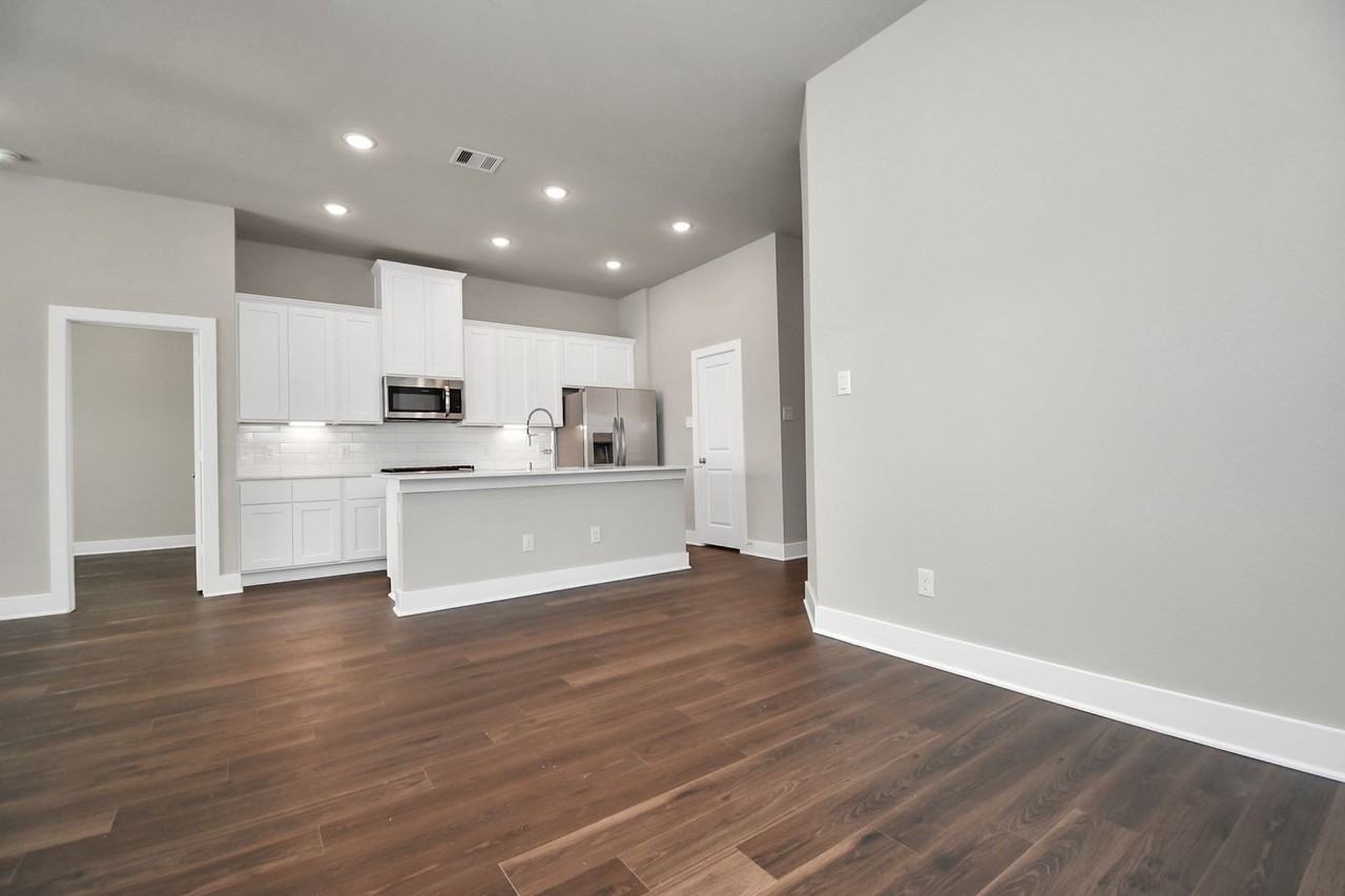 10510 Wildflower View Dr - Photo 4 of 37