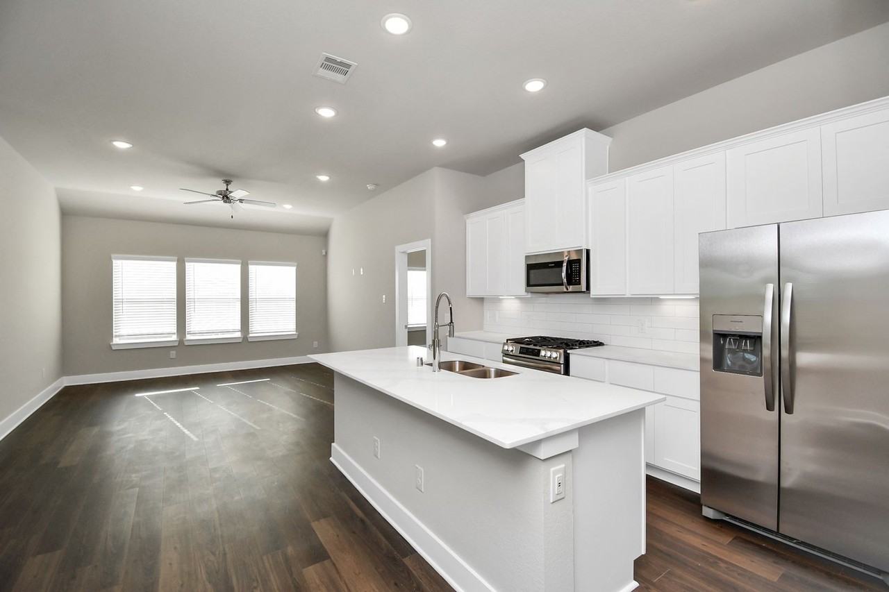 10510 Wildflower View Dr - Photo 7 of 37