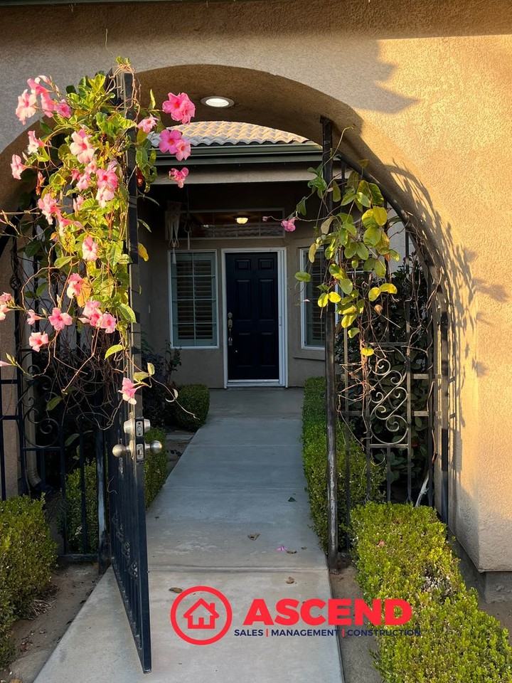 11110 Dawson Falls Ave - Photo 2 of 8