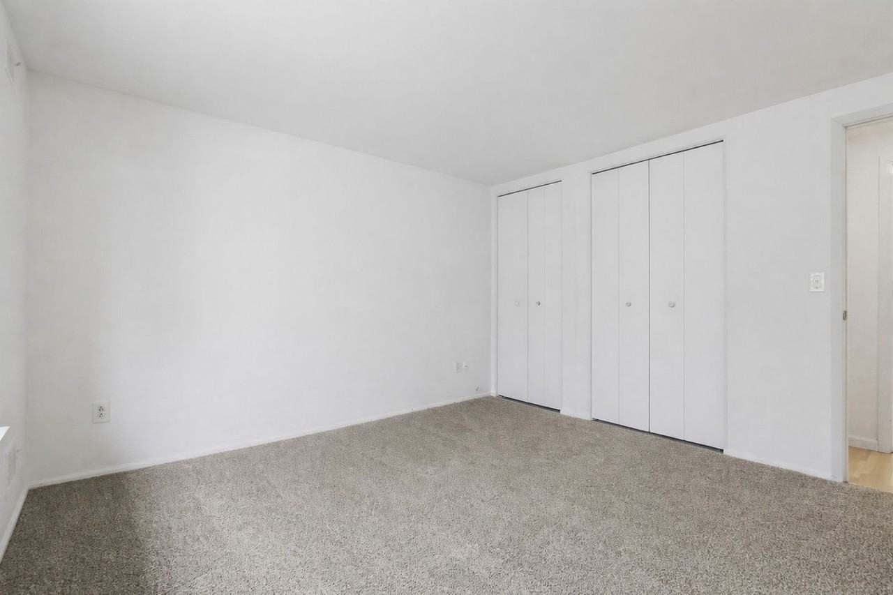 Village in the Park Apartments - Photo 6 of 34