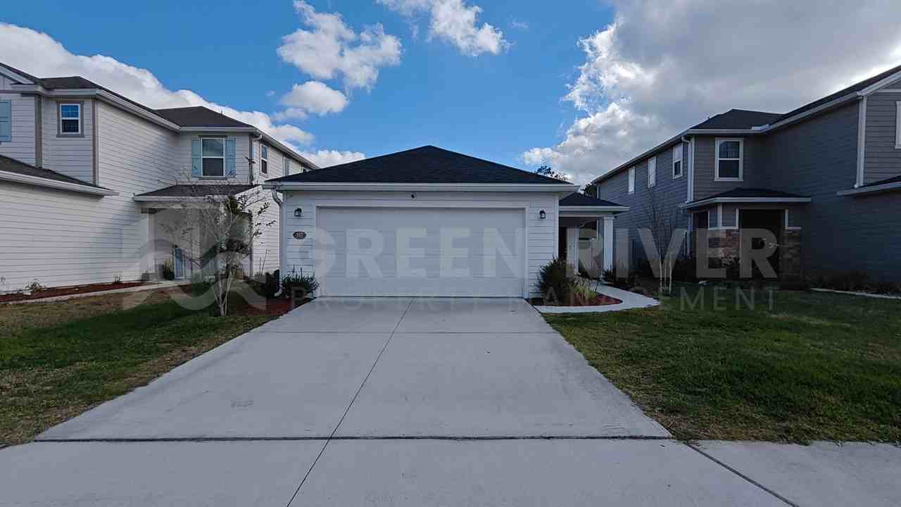 352 Rambling Brook Trl - Photo 3 of 38
