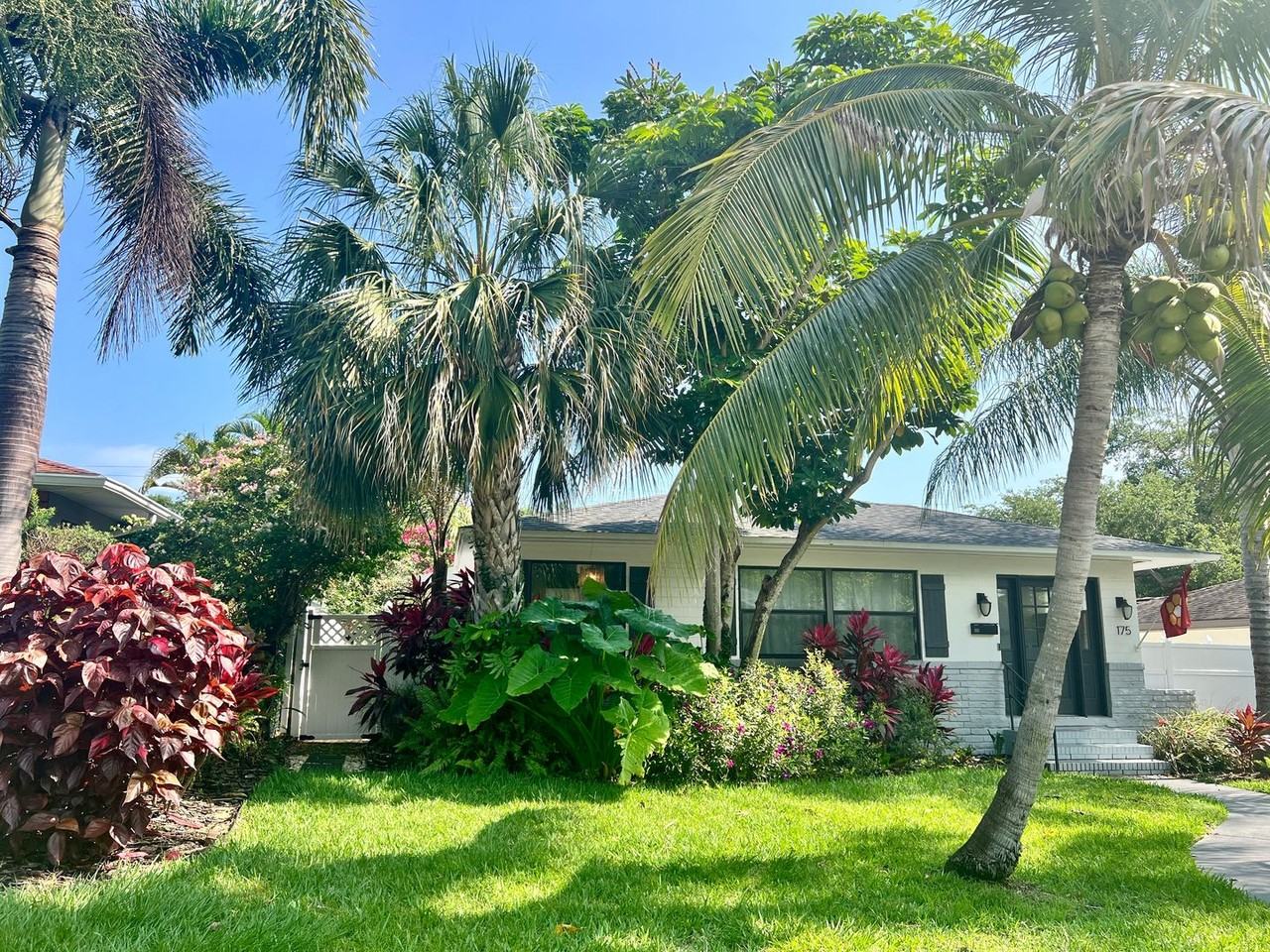 175 28th Ave N - Photo 3 of 36