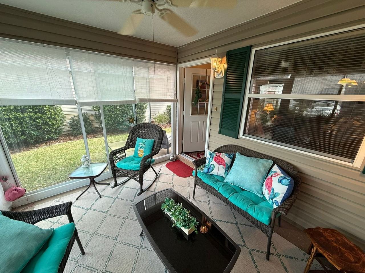 1725 Simpsonville Ln - Photo 6 of 25