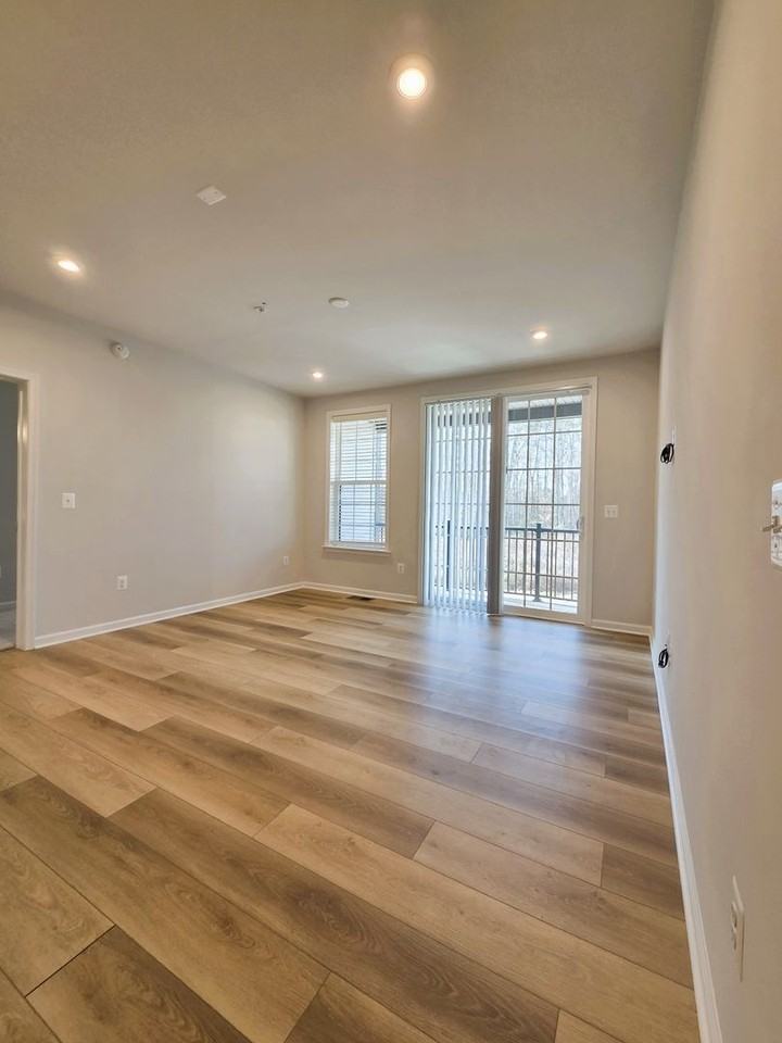 13321 Garland Ln - Photo 7 of 33