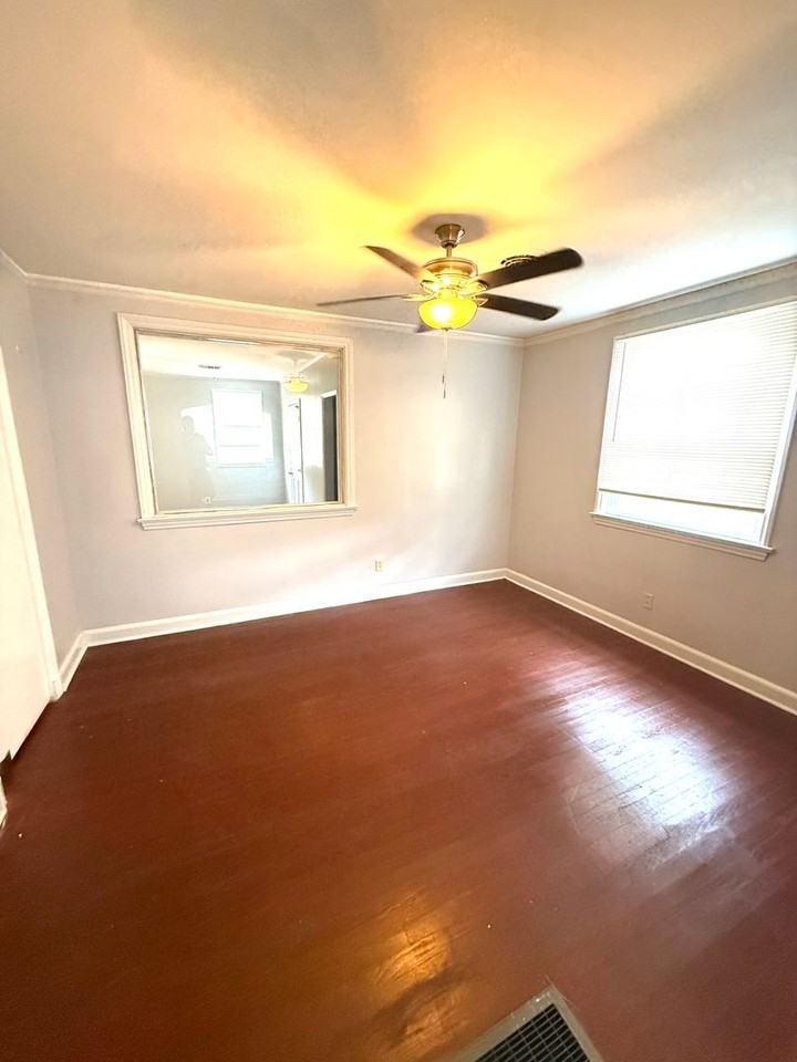 2719 Biltmore Ave - Photo 6 of 14