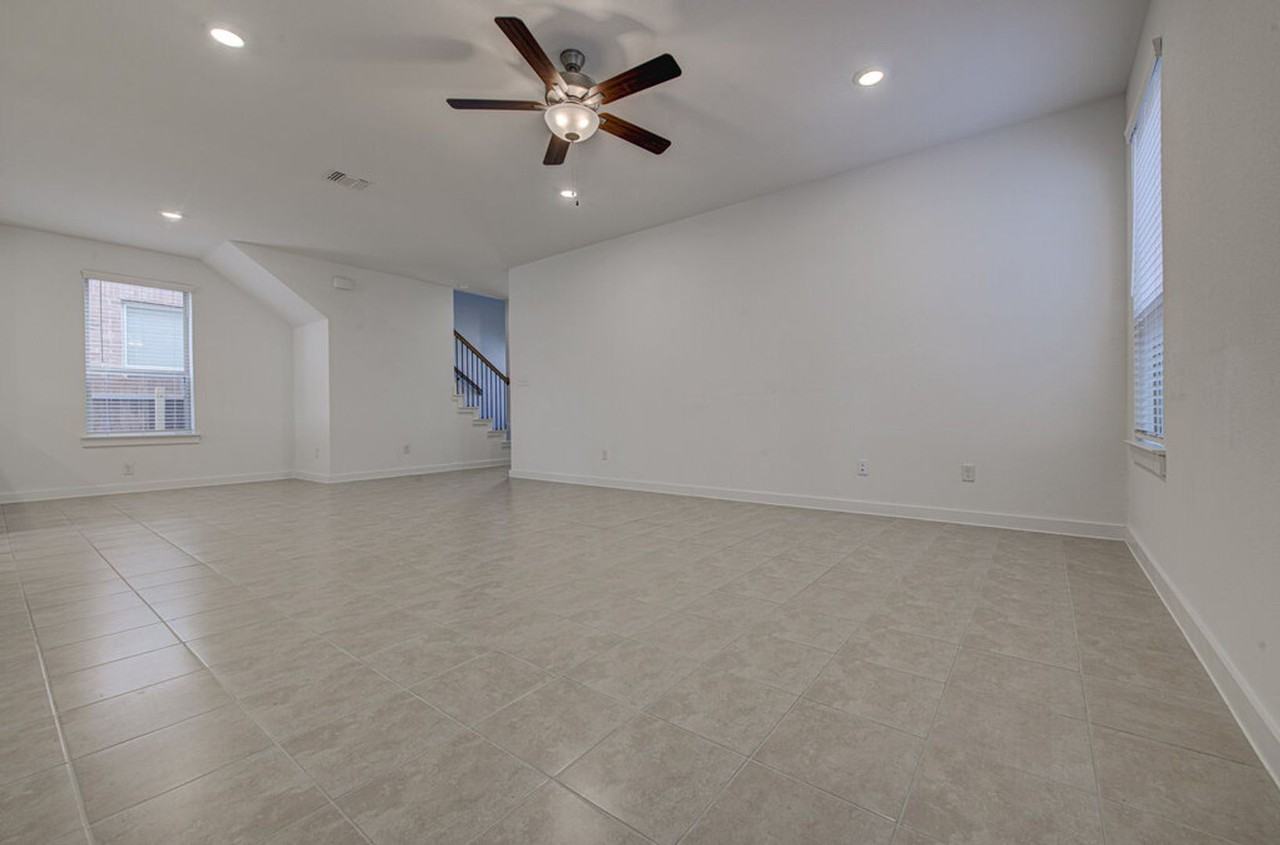 424 Bristlecone Bnd - Photo 6 of 38