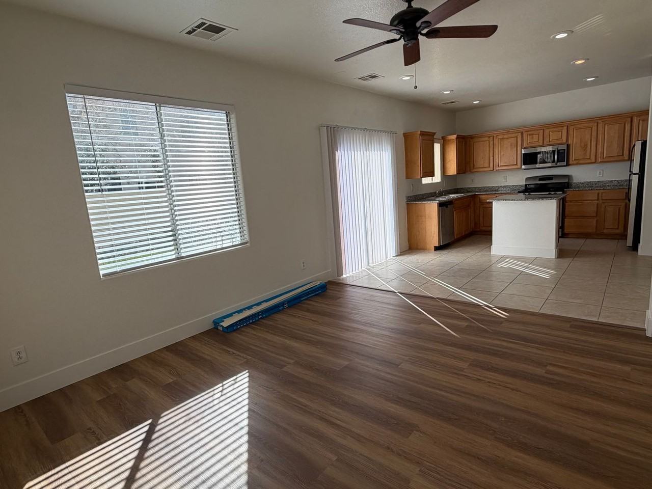 10942 Scotch Rose St - Photo 7 of 23