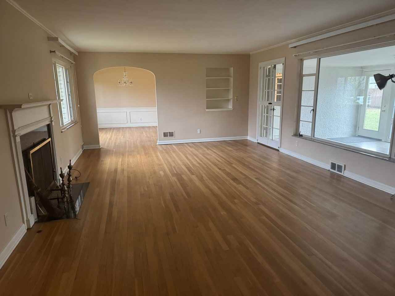 2463 Brixton Rd - Photo 5 of 35