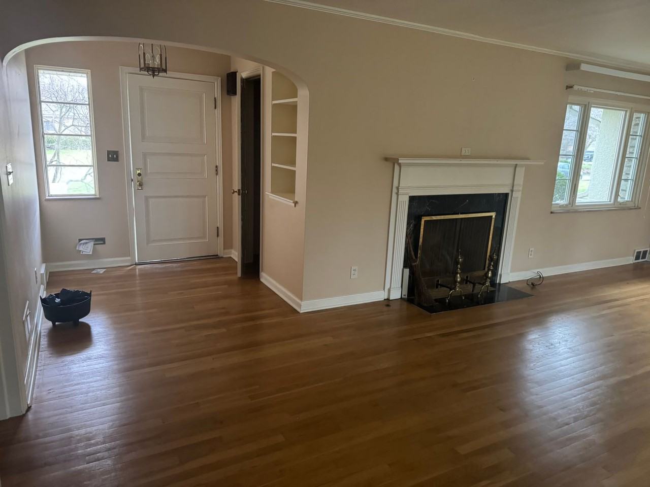 2463 Brixton Rd - Photo 6 of 35