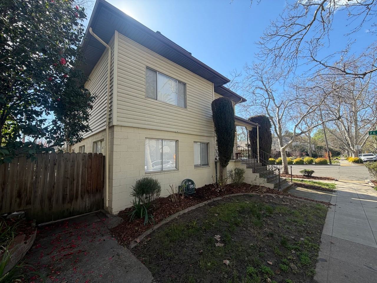 2600 Portola Way - Photo 7 of 41