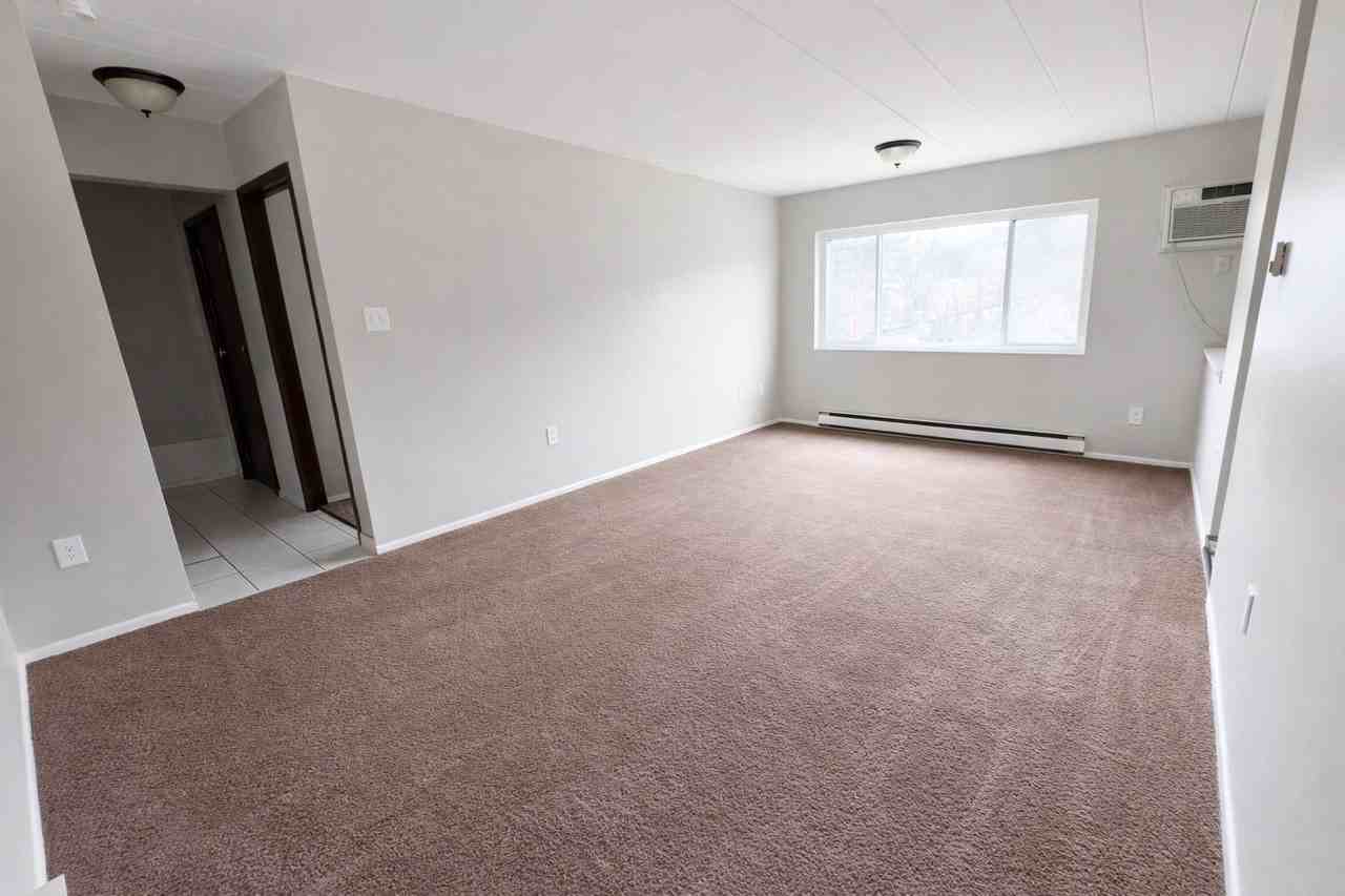 3500 WILLOW AVENUEAPT 202 #202 - Photo 4 of 7