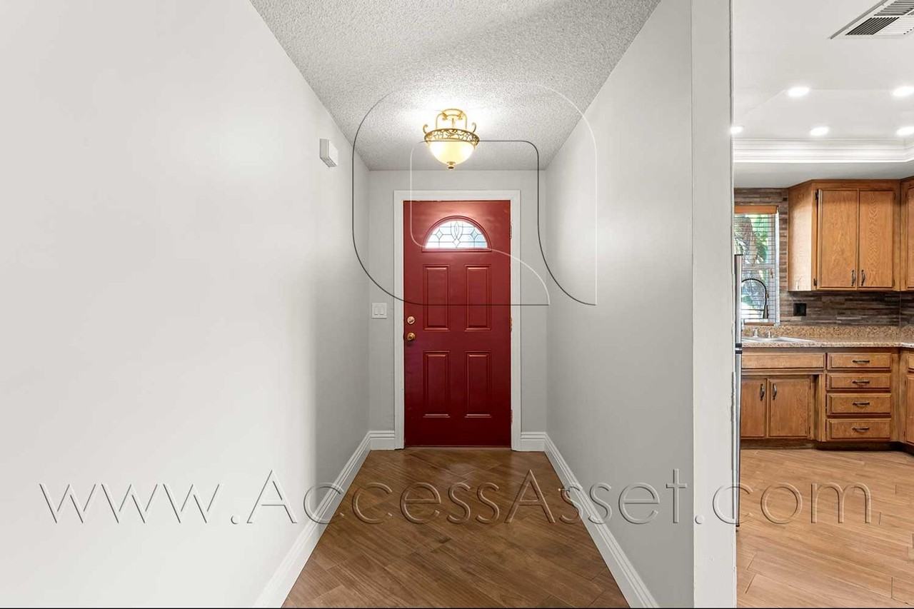 33170 Wood St - Photo 4 of 26