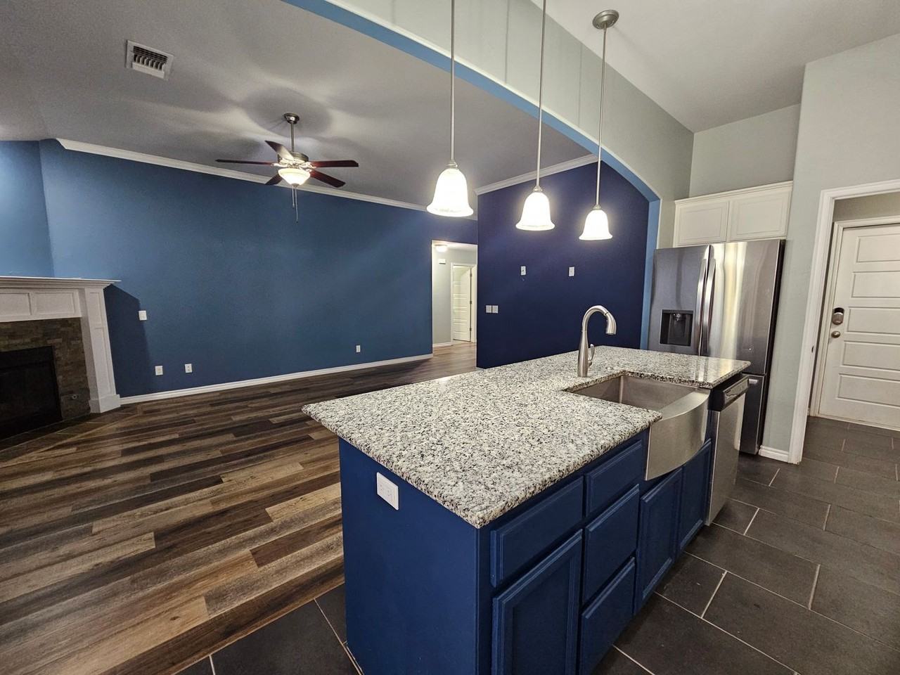 3806 Mistwood Pl - Photo 4 of 28