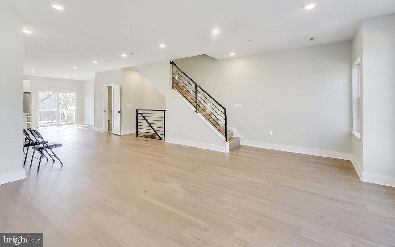 5333 Hayes St Ne - Photo 6 of 8