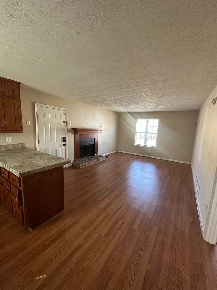 2036 Laboon Cir - Photo 7 of 15