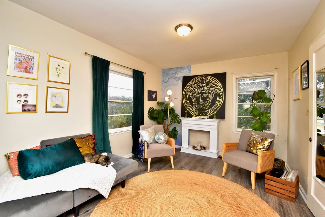 2767 S Glenmare St - Photo 3 of 18