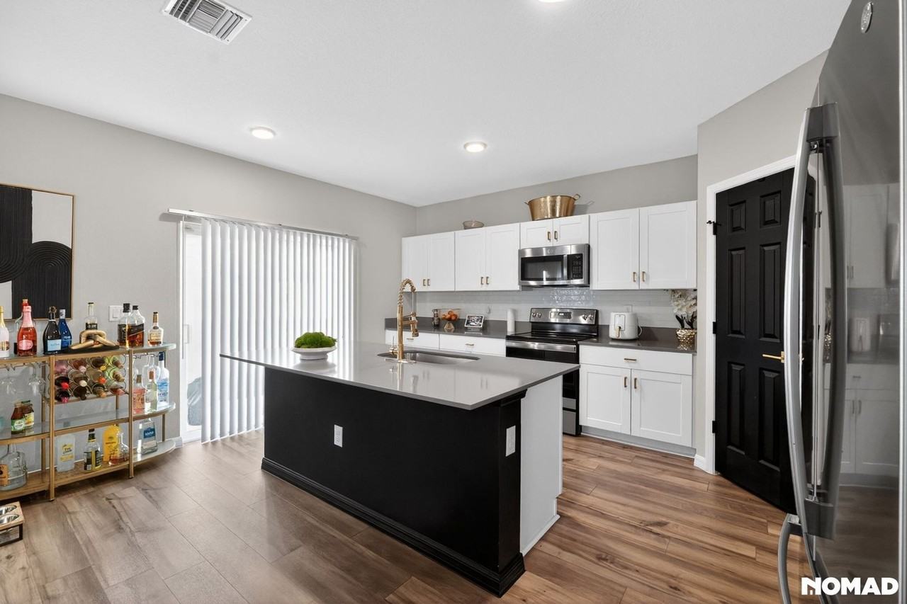 3821 Geranium Ave - Photo 5 of 28