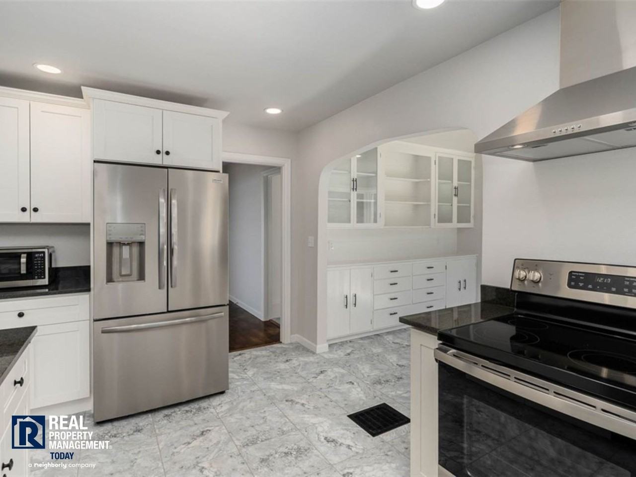 5304 Hyada Blvd Ne - Photo 4 of 27