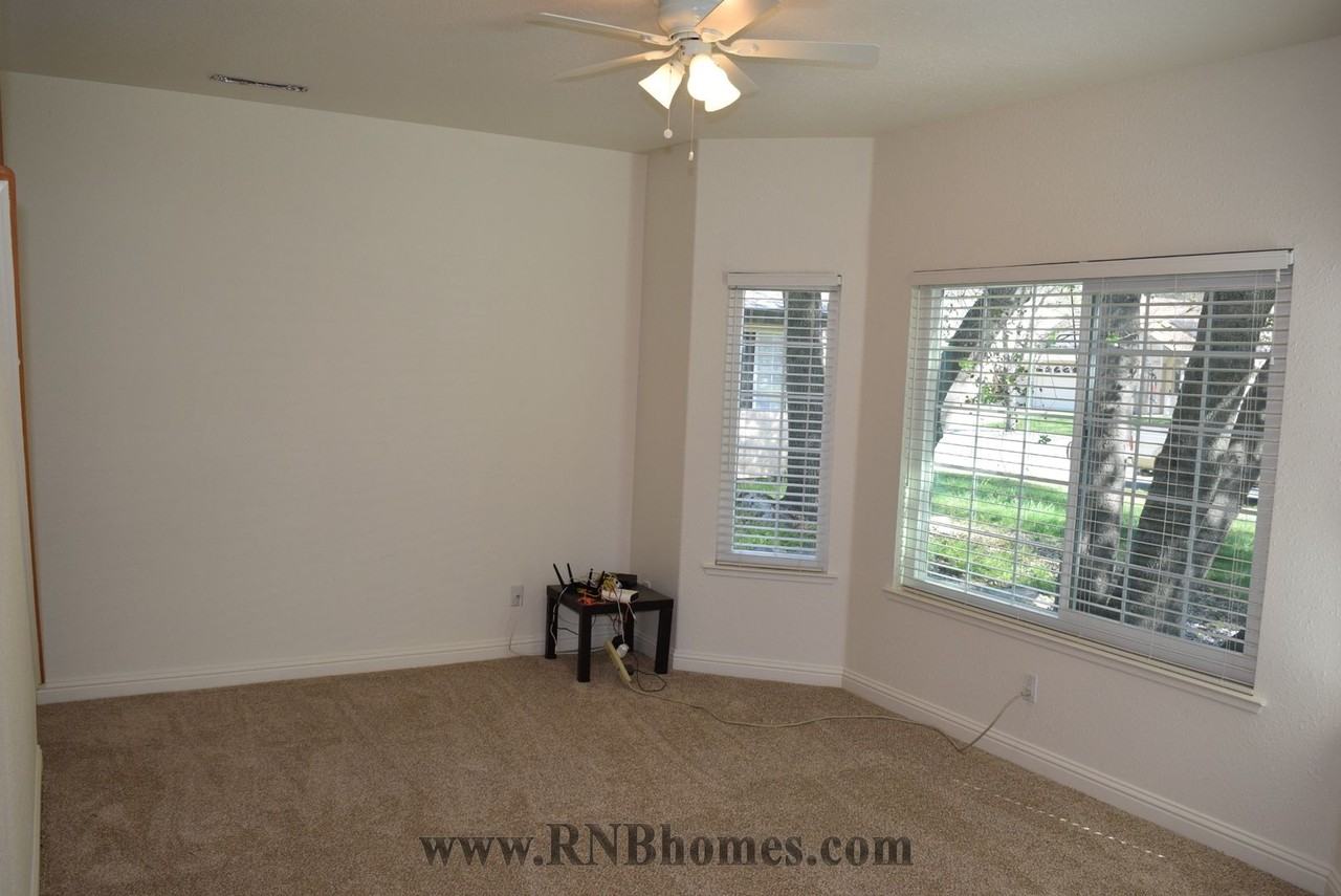3430 Rachel Ct - Photo 3 of 16