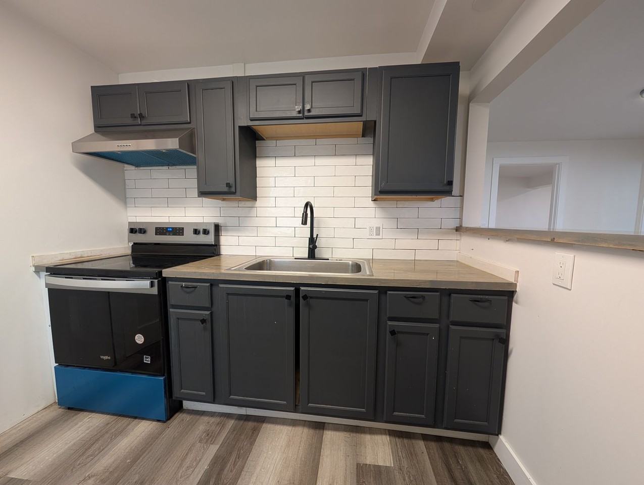 900 Nw Furnish Ave - Photo 6 of 15