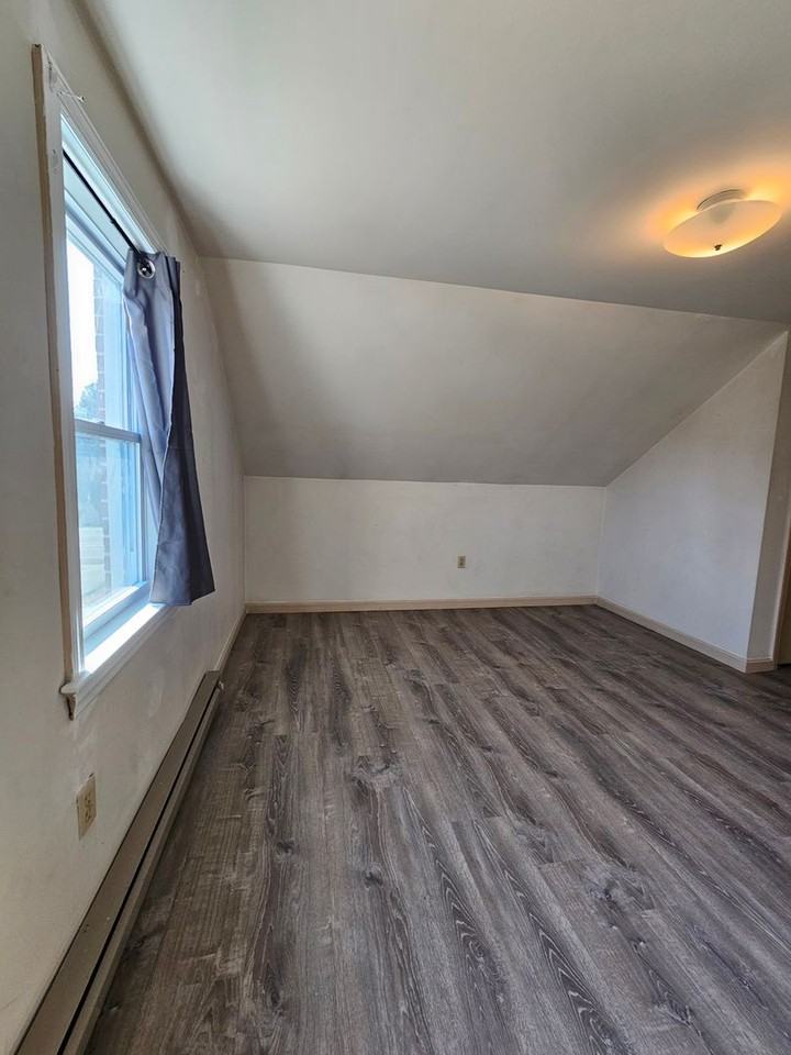 923 Rohrerstown Rd - Photo 6 of 13