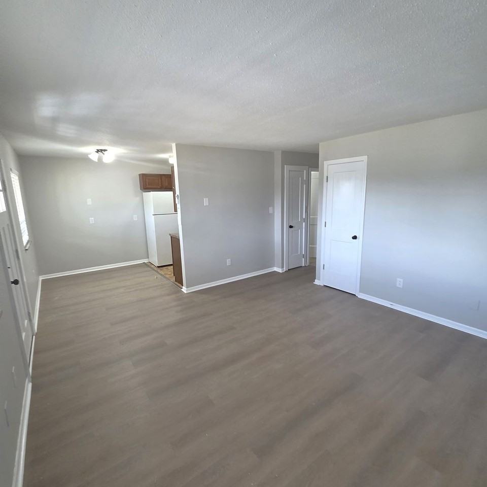 3407 Garden Dr #4 - Photo 3 of 7