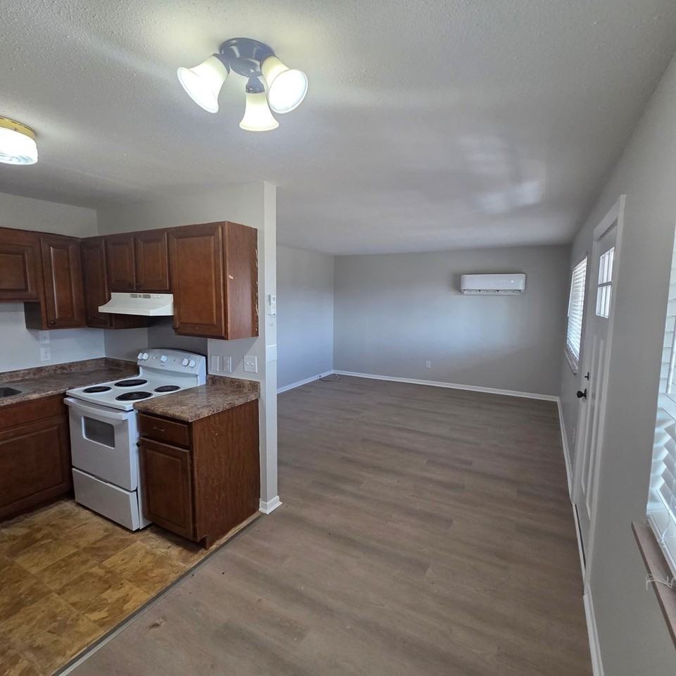 3407 Garden Dr #4 - Photo 4 of 7