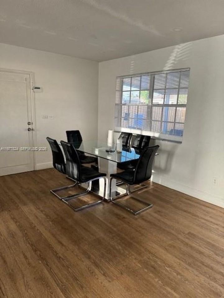 1325 W 4th Ln - Photo 5 of 11