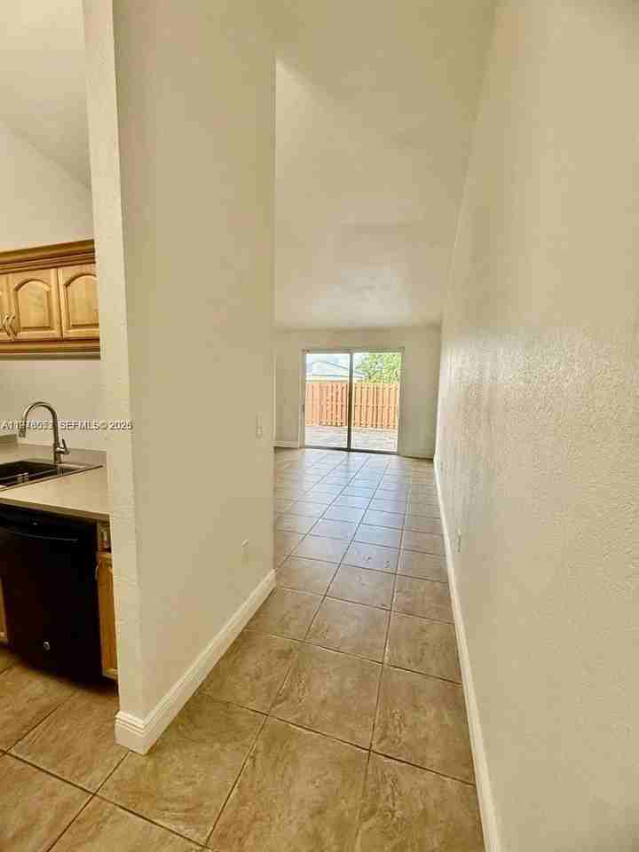 6751 Nw 193rd Ln - Photo 3 of 15