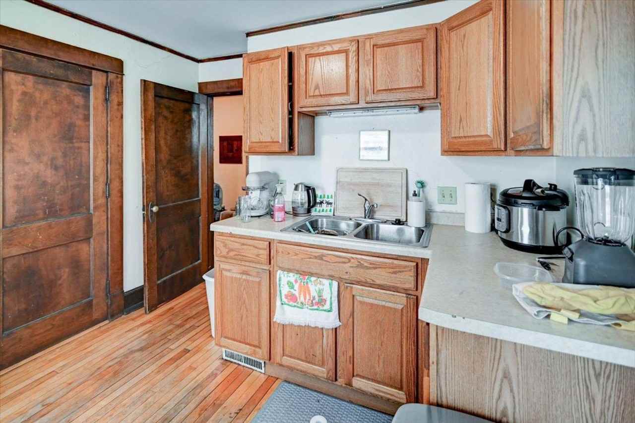 416 Castle Pl - Photo 4 of 23