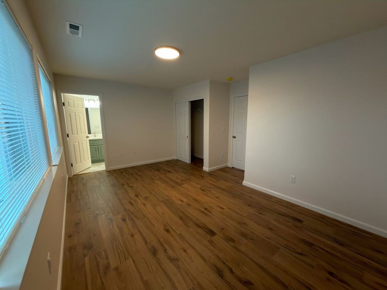 121 G St Ne - Photo 5 of 10