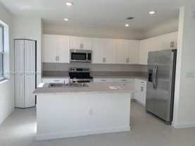 2608 Se 11th St - Photo 1 of 1