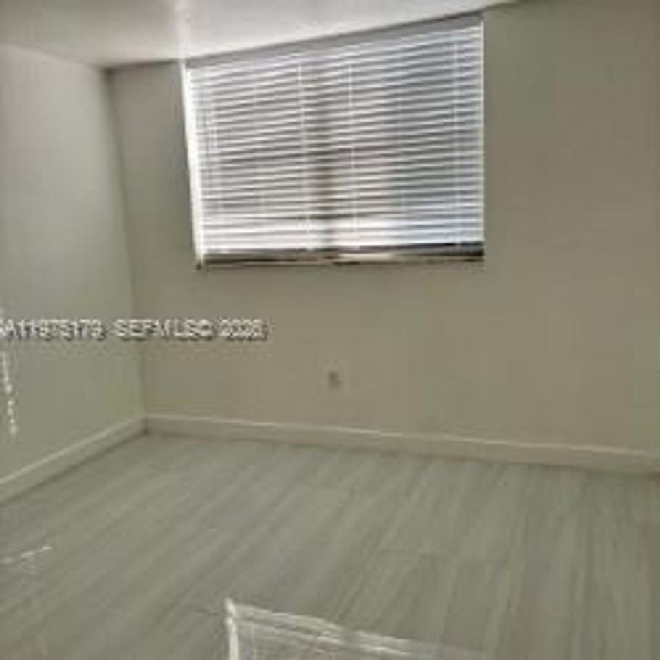 14185 Sw 87th St - Photo 5 of 12