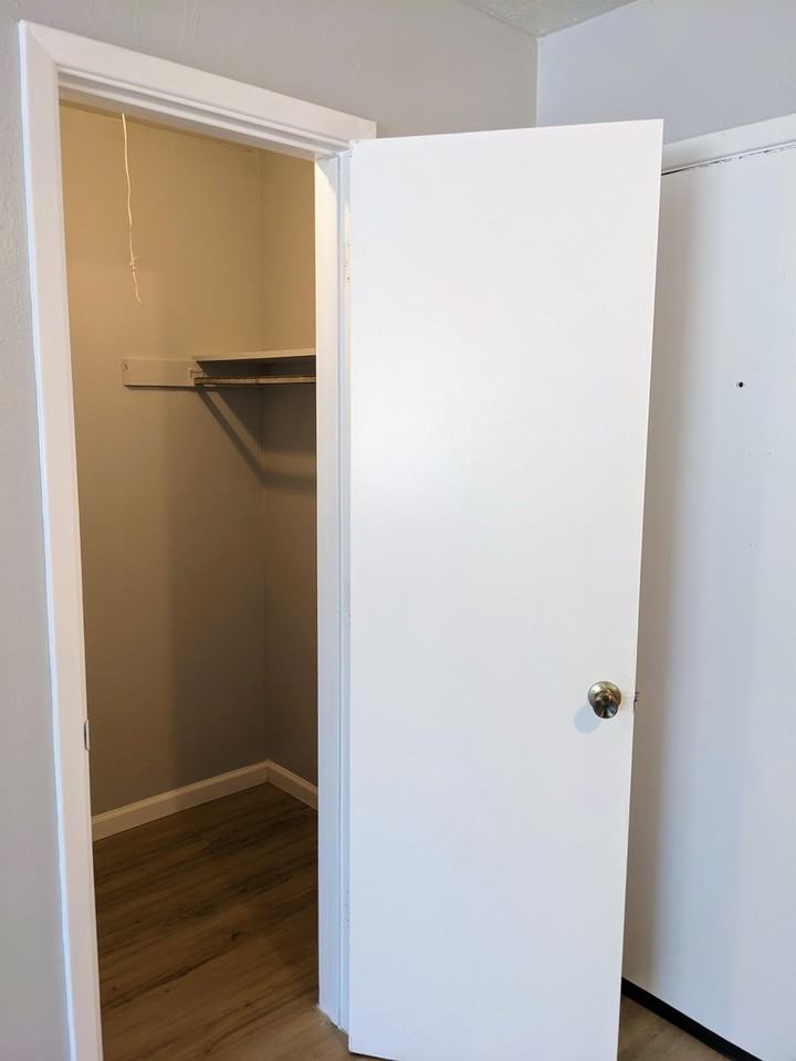 2306 Garfield Ave Se #18 - Photo 5 of 15